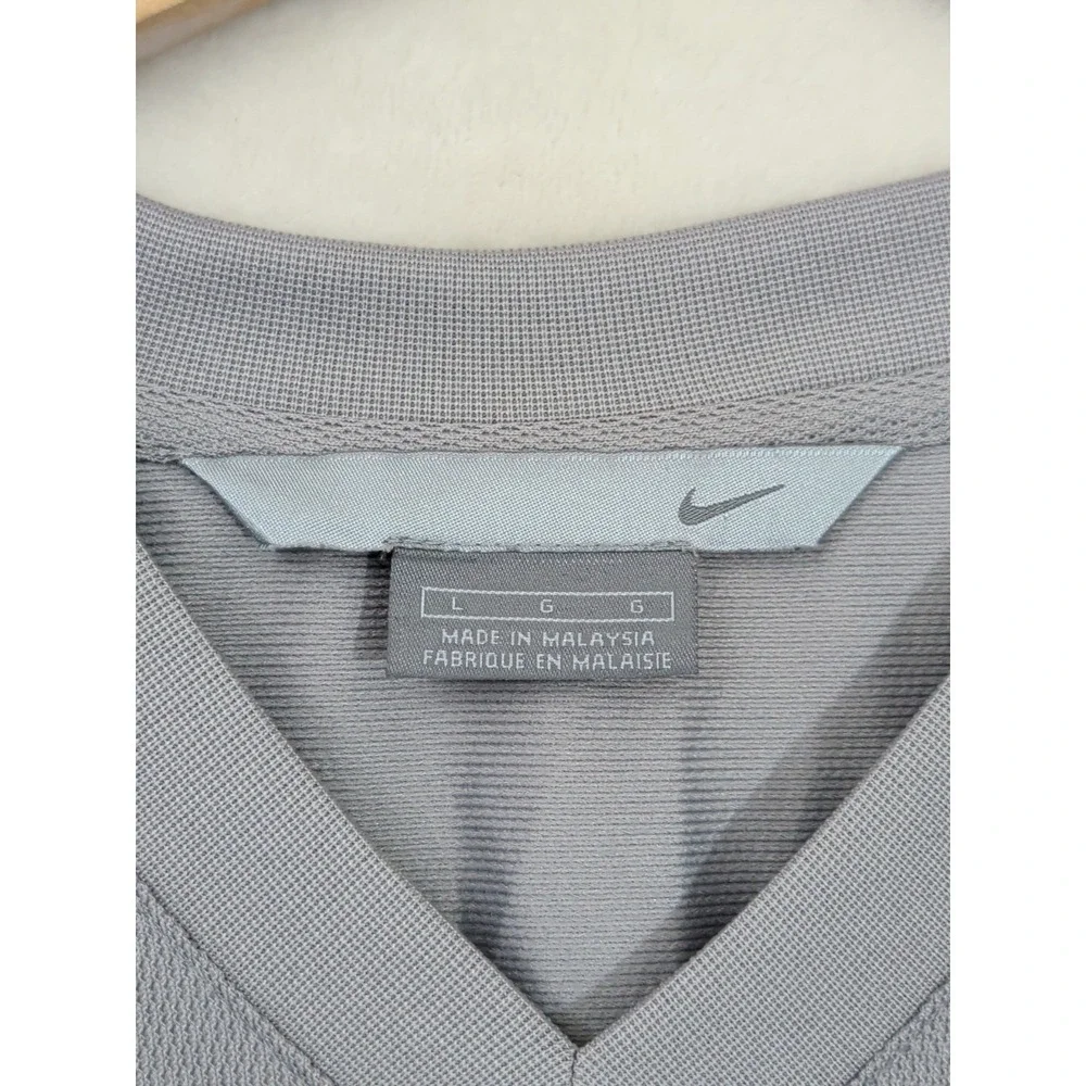 Nike Long Sleeve Shirt‎ Mens L Gray Black Stripes Athletic Athleisure Y2K Active